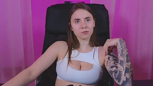  AnnaStark  online show from February 8, 2025, 2:26 am