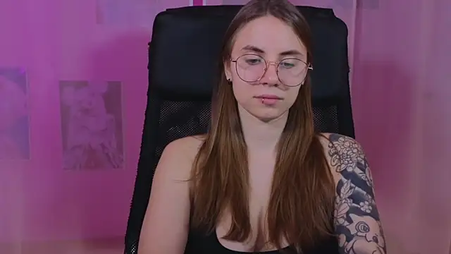  AnnaStark  online show from February 27, 2025, 8:42 pm