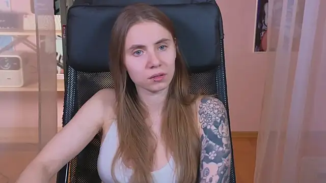  AnnaStark  online show from September 30, 2025, 7:41 pm