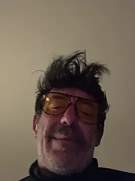 maxximere online show from February 18, 2026, 1:34 am