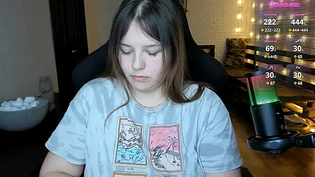 XNirvanaX online show from December 5, 2024, 3:04 am