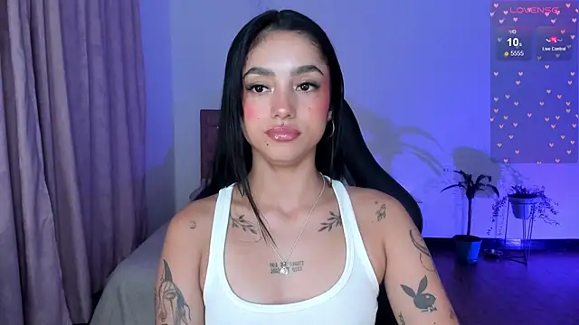 Lizzie corner v online show from April 21, 2026, 2:51 am