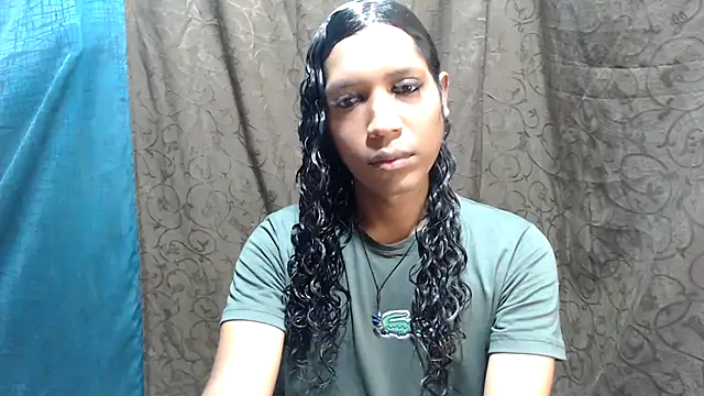 shairaStarr online show from October 22, 2025, 1:11 pm