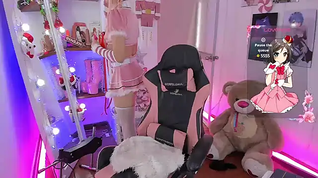 alessandrathedoll online show from December 16, 2024, 6:49 pm