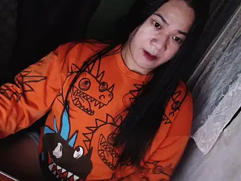 Hugeladycockmarga online show from January 18, 2026, 12:53 pm