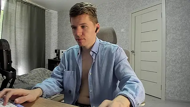 Bananas dick online show from May 26, 2026, 11:28 am