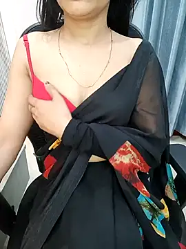 Snapshot of Beautiful_xxo chatting on March 9, 2025, 6:32 pm Beautiful xxo online show from March 9, 2025, 6:32 pm