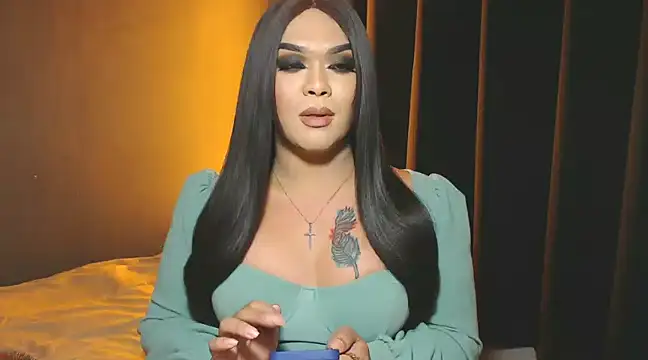 VictoriaEliz online show from January 10, 2025, 8:04 pm