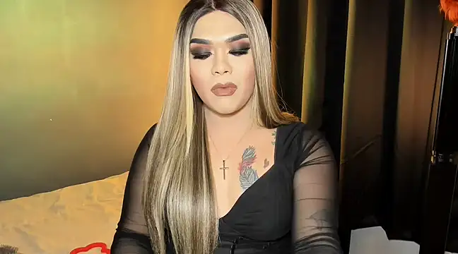 VictoriaEliz online show from March 20, 2025, 1:37 pm