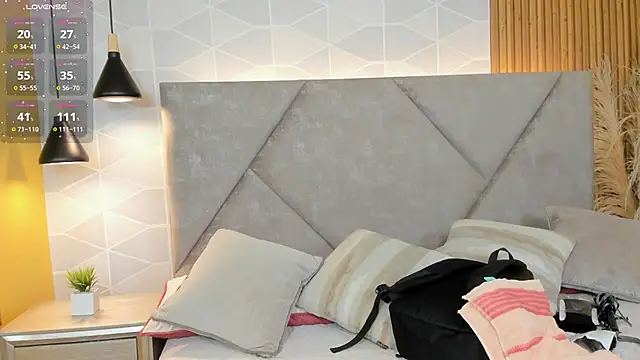 Sammy Fit  online show from April 11, 2026, 12:31 pm