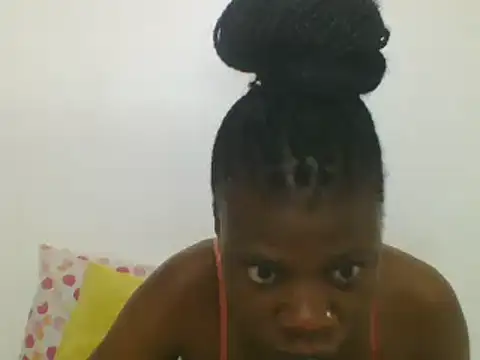 Snapshot of Sweetbaby004 chatting on February 27, 2025, 2:32 am Sweetbaby004 online show from February 27, 2025, 2:32 am