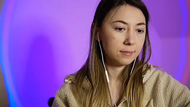 chibi moon  online show from January 11, 2025, 7:59 pm