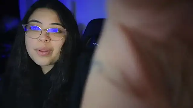 drizzypeach602 online show from January 2, 2025, 6:40 am