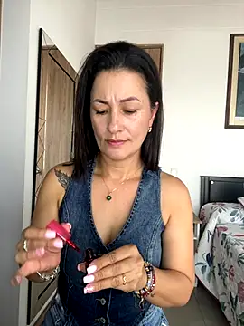 Verito hot online show from October 31, 2025, 6:20 pm