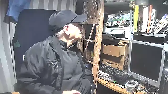 nonnomaturobisex online show from March 3, 2025, 9:00 am