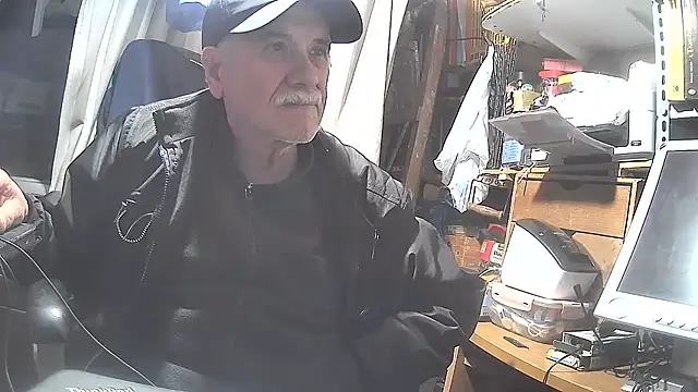 nonnomaturobisex online show from March 10, 2025, 5:18 pm