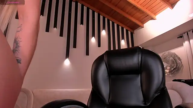 LexieWayne online show from January 17, 2025, 2:08 am