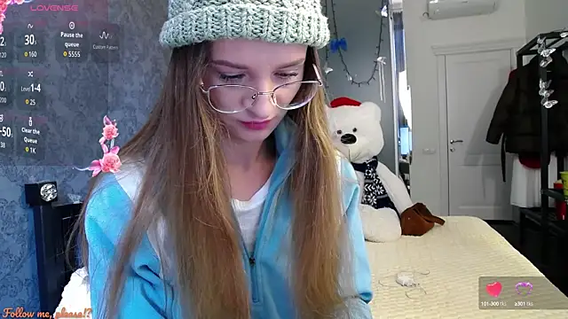 KateJonson online show from October 8, 2025, 6:55 am