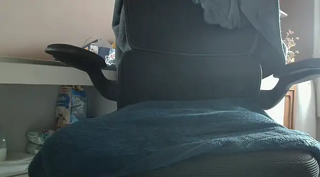 suedel65 online show from March 13, 2025, 2:44 pm