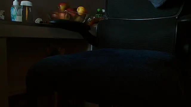 suedel65 online show from March 18, 2025, 1:31 pm