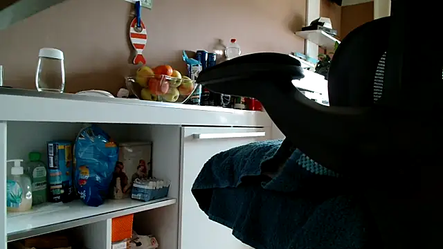 suedel65 online show from September 20, 2025, 3:13 pm