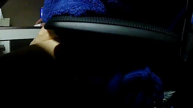 suedel65 online show from December 15, 2025, 4:22 pm