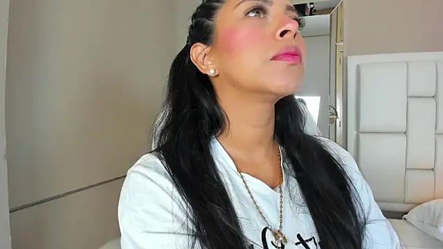  BunnyNaugthy online show from November 8, 2025, 12:05 pm