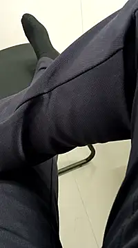 Desi Londa 143 online show from March 3, 2025, 7:43 am