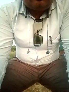 Desi Londa 143 online show from March 11, 2025, 1:34 pm