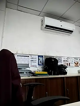 Desi Londa 143 online show from November 10, 2025, 8:35 am