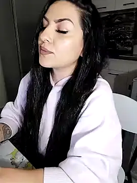 hot-babygirl online show from February 18, 2025, 8:25 pm