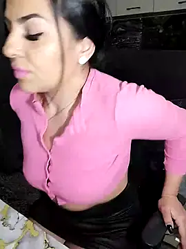 hot-babygirl online show from February 22, 2025, 9:15 pm