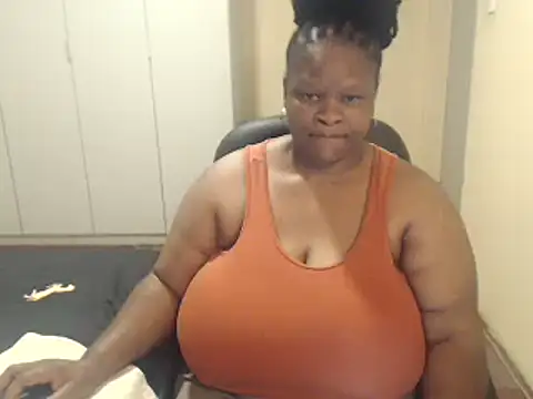Snapshot of sweetnoziexx chatting on February 20, 2025, 4:14 pm sweetnoziexx online show from February 20, 2025, 4:14 pm