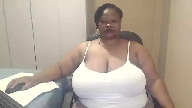 Snapshot of sweetnoziexx chatting on September 14, 2025, 3:27 am sweetnoziexx online show from September 14, 2025, 3:27 am