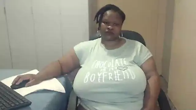 Snapshot of sweetnoziexx chatting on September 21, 2025, 2:29 pm sweetnoziexx online show from September 21, 2025, 2:29 pm