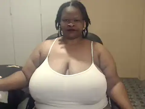 sweetnoziexx online show from November 11, 2025, 5:07 am