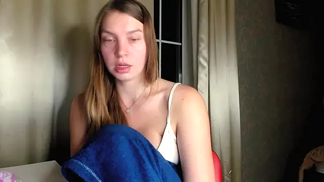 Snapshot of RubySkot chatting on December 12, 2024, 9:58 pm RubySkot online show from December 12, 2024, 9:58 pm