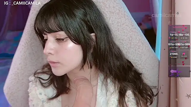 Snapshot of Renooh chatting on November 4, 2025, 2:38 pm Renooh online show from November 4, 2025, 2:38 pm