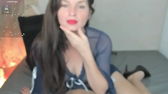 Azahara Amin  online show from January 30, 2025, 4:24 pm