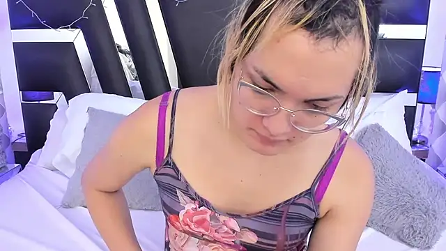 katya kozlov online show from March 8, 2025, 6:10 am