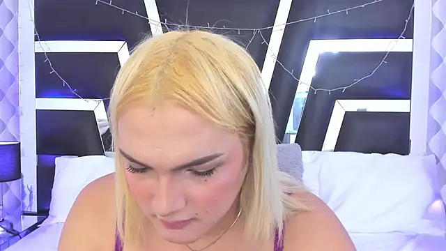 katya kozlov online show from October 3, 2025, 12:51 am