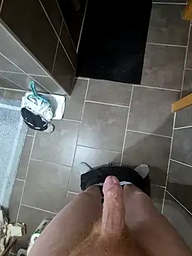 nicoco5757 online show from April 8, 2026, 4:51 pm