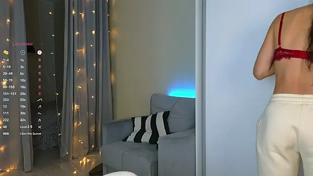 Snapshot of mo1ly chatting on December 23, 2024, 5:06 am mo1ly online show from December 23, 2024, 5:06 am