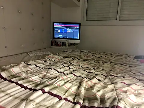 SabrinaRussel online show from December 4, 2024, 12:19 am