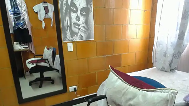 charlote temple online show from October 14, 2025, 1:45 pm