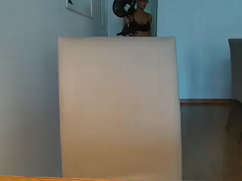 melaniepatterson online show from February 6, 2025, 2:26 pm