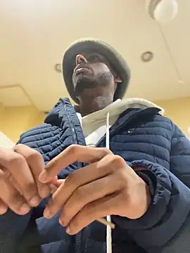 Snapshot of dingoding chatting on February 19, 2025, 6:11 am dingoding online show from February 19, 2025, 6:11 am