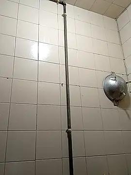 kelly dirty  online show from September 9, 2025, 2:22 am