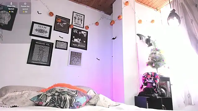 Snapshot of gothic_do11 chatting on December 21, 2024, 2:26 pm gothic do11 online show from December 21, 2024, 2:26 pm