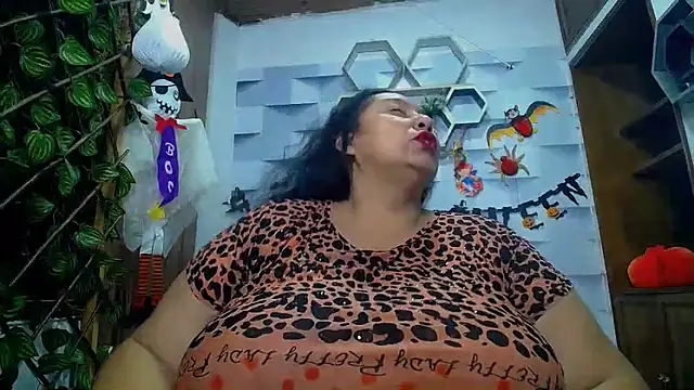 TistMature online show from October 21, 2025, 1:12 pm
